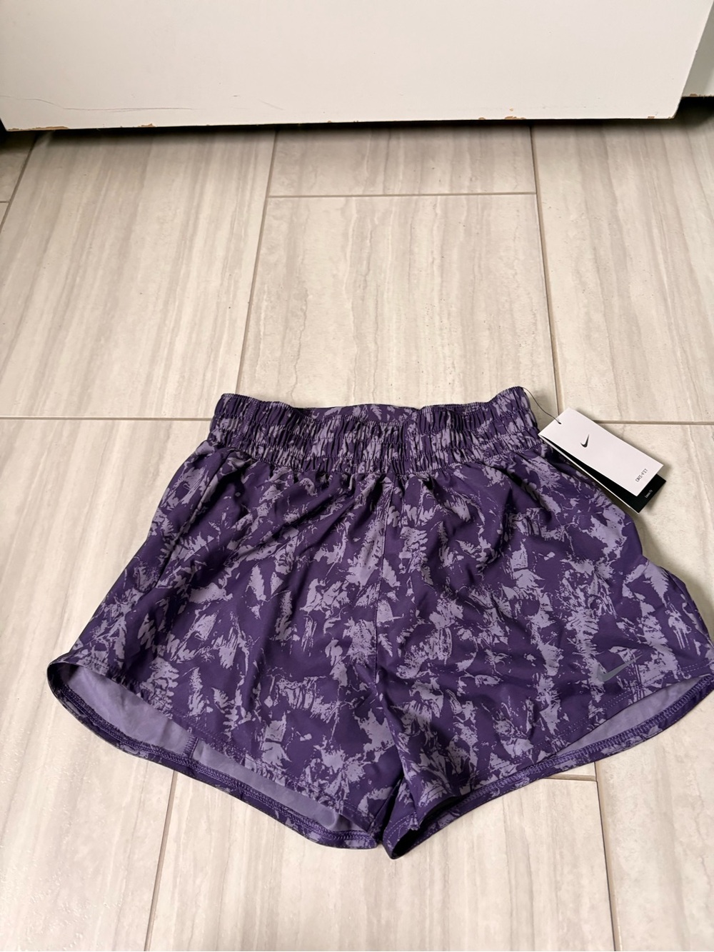 Nike Women's Purple Patterned Athletic Shorts XS NWT